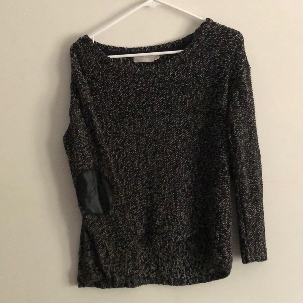 b&w knit sweater with elbow pads
